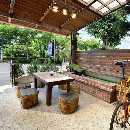 集集鎮 ジンジ ゲスト ハウス Bed & Breakfast エクステリア 写真